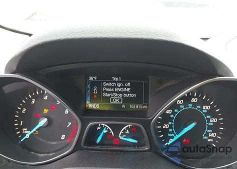 2014 Ford Escape Titanium z USA, uszkodzony, nr VIN 1FMCU9J9XEUD71357